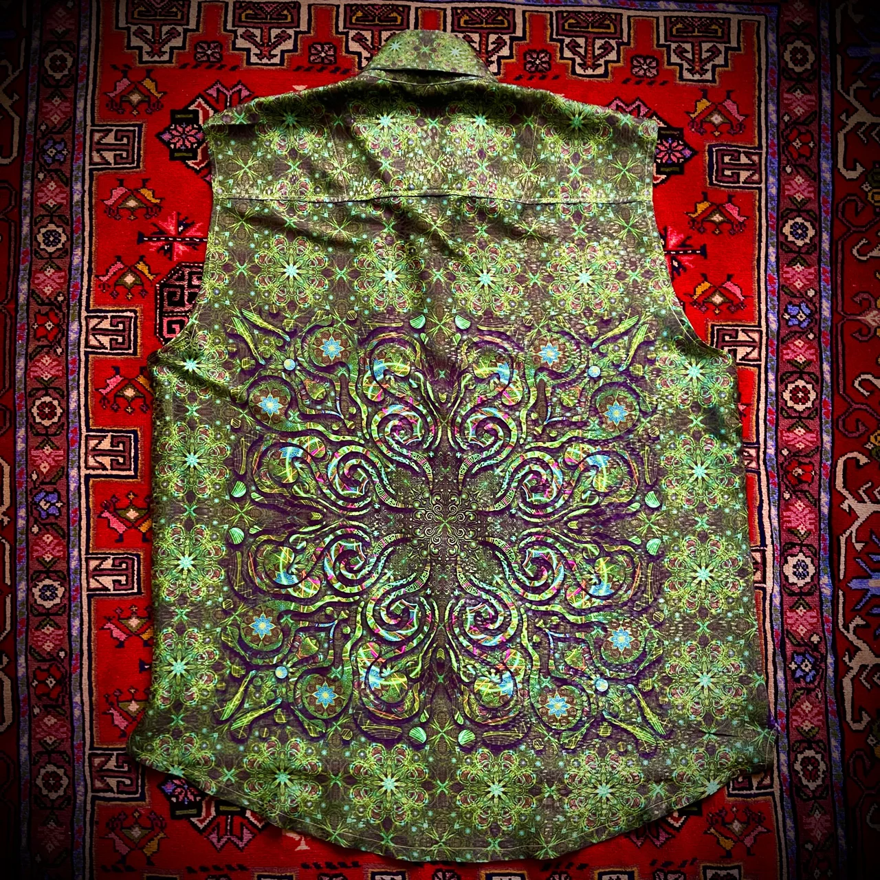 پیراهن وست سایکدلیک مدل Moss Mandala بلک لایت